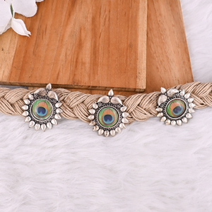สร้อยคอประดับขนนกยูงแบบถักสไตล์โบโฮจากเชือกปอกระเจา - Product Image 3