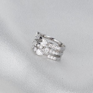 แหวนเพชรเลี้ยงในห้องปฏิบัติการแบบสามแถว 14K ทองคำแท้ แหวนแต่งงานแบบเต็มวงสำหรับผู้หญิง ของขวัญวันครบรอบแต่งงาน ของขวัญสำหรับเจ้าสาว - Product Image 2