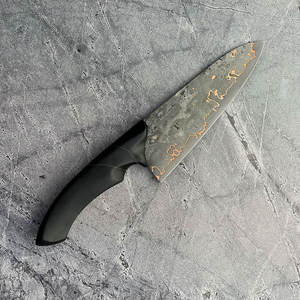 Couteau de cuisine utilitaire moderne en cuivre à motif Damas avec manche confortable, outil polyvalent pour la préparation des aliments - Product Image 1