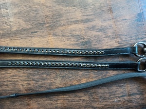 Accesorios Ecuestres Rub International, Riendas de Cuero, Brida Duradera con Hebilla de Latón y Cristal Negro, Equipo de Equitación Portátil - Product Image 3
