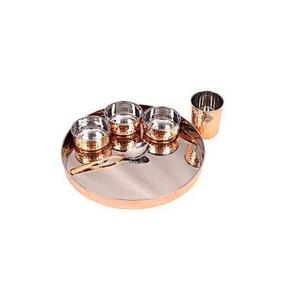 Juego de Vajilla Clásico Bold Blossom de Acero Inoxidable Color Cobre, Accesorios de Cocina para 3 Tazones de Vidrio, Aptos para Uso con Alimentos - Product Image 1