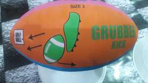 Ballon de rugby professionnel personnalisé cousu à la main Champ King pour match et entraînement, léger, durable, respectueux de l'environnement - Product Image 3