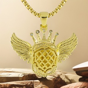 Joyería Hip Hop Jasen Iced Moissanite al por mayor, colgante de corona de león con alas de plata de ley 925, certificado IGI para venta al por mayor. - Product Image 5