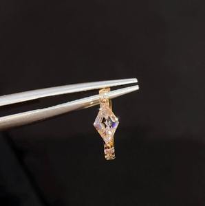 Pendientes de Aro de Oro de 14K con Diamantes en Forma de Rombo, Joyería de Diamantes Cultivados en Laboratorio, Aros Delicados y Minimalistas de Lujo para Mujer - Product Image 3