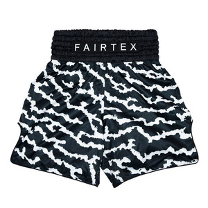 Pantalones Cortos de Boxeo Unisex Fairtex Negros y Blancos para Muay Thai, Ropa de Entrenamiento con Logotipo Personalizado Impreso por Transferencia de Calor, Elásticos en la Parte Delantera, 100% Poliéster - Product Image 1