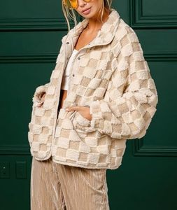 Premium Hot Selling <b>Women's</b> Cream Checkerboard <b>Sherpa</b> <b>Jacket</b> Embossed Grid Jacquard Snap Closure Patch Pockets Bound Edges OEM - Product Image 6