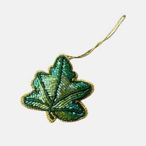 Ornement suspendu en forme de feuille perlée spécial Ramadan – Décoration islamique brodée Zari pour l'exportation en gros - Product Image 3