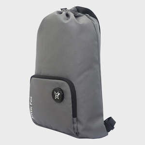 Sac à dos gris en toile de fox arctique avec cordon de serrage - Sac de sport durable pour la natation, la plage et les activités sportives avec logo personnalisé - Product Image 6