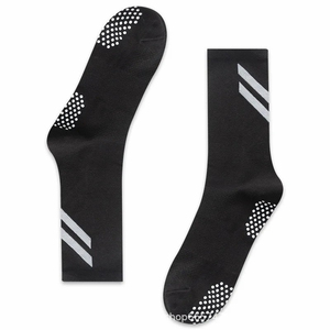 Chaussettes de sport professionnelles en gros pour la course et le basketball, personnalisées, en Spandex/Polyester, écologiques, séchage rapide, hauteur genou, collection automne - Product Image 5