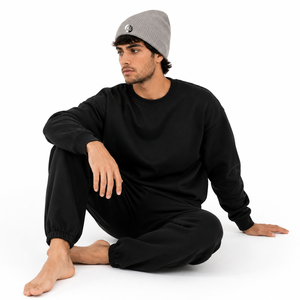 Gorro de punto para hombre con tejido cálido, ajuste elástico, textura clásica y sensación cómoda, ideal para actividades al aire libre en invierno. - Product Image 6