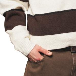 Polo de Punto a Rayas para Hombre, Color Marrón Neutro, Cuello en Contraste, Manga Larga, Estilo Casual, para Invierno, Mezcla de Algodón, OEM - Product Image 5