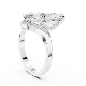 Anillo de Compromiso Royal Peacock de 3.14 CT, Plata 925, Corte Oval Baguette, Corona Halo, Elegante Corte de Diamante, Joya Krishnam para Mujer - Product Image 3