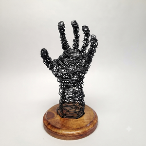 Sculpture artisanale en fil métallique noir, base en bois, figurine décorative de table, art abstrait industriel moderne, ornement décoratif - Product Image 3