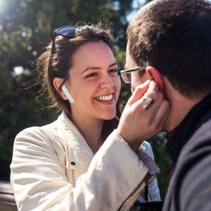 Auricolari Sportivi Stereo True Wireless V5.1 con Controllo Touch, Display LED, Custodia di Ricarica Magnetica, Cuffie In-Ear TWS - Product Image 4