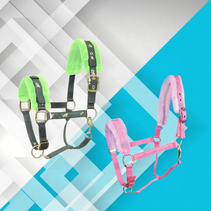 Harnais équestre rose vif en nylon écologique réglable, rembourré en polaire bicolore, avec logo personnalisé – Produit accessoire en liquidation - Product Image 2