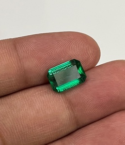 มรกตธรรมชาติ3.50 Cts รูปแปดเหลี่ยมจากแหล่งกำเนิดของแซมเบียที่มีความคมชัดและสีที่ยอดเยี่ยม - Product Image 2