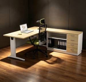 Escritorio de Computadora Moderno y Duradero de Madera, Mueble de Oficina Independiente con Ensamblaje DIY para Uso Comercial - Product Image 1