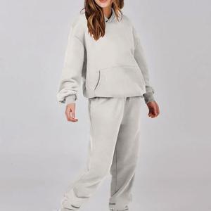 Conjunto Deportivo Personalizado Unisex de Invierno, Sudadera con Estampado, Pantalones para Correr, Chándal para Mujer, 100% Algodón Ligero - Product Image 4
