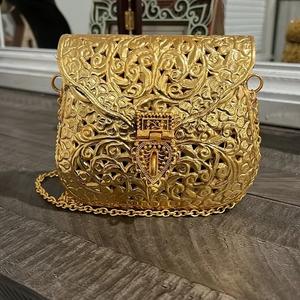 Bolso de Mano Cuadrado de Metal Dorado de Lujo God Grace Craft para Mujer, Bolso de Noche Grabado Vintage Hecho a Mano con Correa de Cadena - Product Image 1