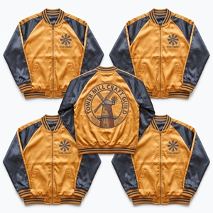 Blouson Bomber en Satin Zippé à Manches Raglan avec Broderie Graphique 'Plum Gold Apiary Inspectors Guild' au Dos, Vêtement d'extérieur de style universitaire, Vente en gros - Product Image 5