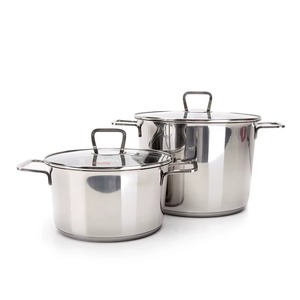Casserole en métal massif au fini soigné, un centre de table qui transforme chaque expérience culinaire - Product Image 6