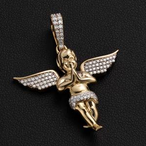 Colgante de ángel de lujo chapado en plata con alas de moissanita y detalles de diamantes, colgante cristiano unisex para uso diario. - Product Image 3