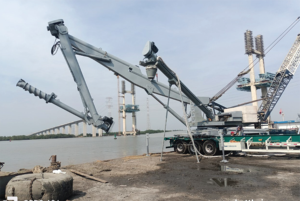 Descargador de Cemento para Buques, Desarrollado para el Manejo de Materiales a Granel Marítimos, Ofrece Operación Estable y Transferencia de Materiales Confiable - Product Image 4