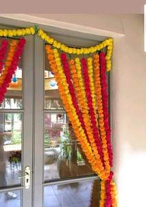 Guirlandes de fleurs de marigold jaunes et blanches pour décoration de mariage, Mandap, décor de tente, mariage indien - Product Image 3