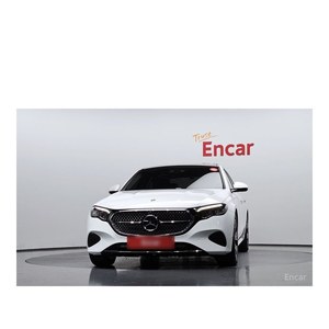 Mercedes-Benz Classe E E200 Avantgarde 2024, 4 465 km, Volant à Gauche, Boîte Automatique, Caméra Arrière - Product Image 3