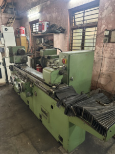 Máquina Rectificadora Cilíndrica Danobat Usada, Modelo 1200 ABC, Altura del Centro 175, Motor de 7.5kW, 220V - Product Image 5