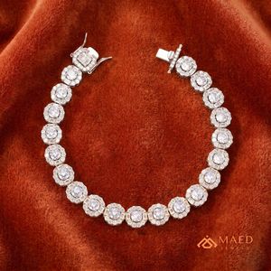 กำไลข้อมือเงินแท้ 925 ประดับมอสซาไนต์ เครื่องประดับแฟชั่น กำไลแบบ Cuban Link สำหรับผู้หญิง ผู้ชาย ของขวัญทันสมัย เครื่องประดับคุณภาพ นิวยอร์กซิตี้ - Product Image 4