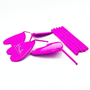 Miroir pour extensions de cils en forme de cœur, couleur rose foncé avec revêtement poudré, et poignée avec grip diamant rose, logo personnalisé - Product Image 3