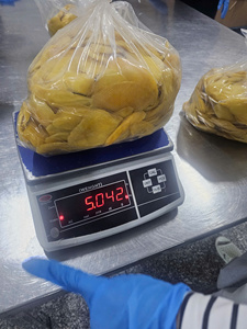 Tranches de mangue séchée naturelle du Vietnam, moelleuses et croquantes, collation tropicale de qualité supérieure, vente en gros, export, emballage sous marque privée - Product Image 1