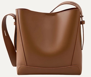 กระเป๋าสะพายข้างหนังแท้คุณภาพสูงสุดอินเทรนด์ – ดีไซน์เก๋ไก๋ทันสมัย - Product Image 2