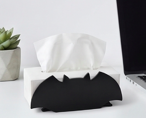 Porte-serviettes en métal noir avec un design unique en forme de chauve-souris, idéal pour la décoration de table de cuisine à la maison, au restaurant et à l'hôtel. - Product Image 6