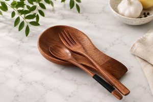 Support à cuillère rustique en bois massif fait main, support de cuillère de cuisine écologique, compatible lave-vaisselle, repose-ustensiles décoratif pour la maison - Product Image 3