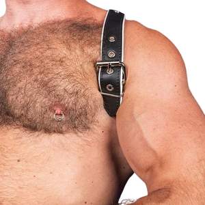 Arnés de Pecho de Cuero Sintético para Hombre, Negro, Ajustable, Estilo Club Premium, Arnés Corporal Sexy con Encaje - Product Image 6