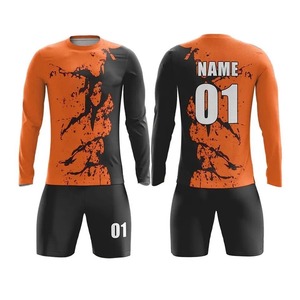 Vêtements de sport confortables pour hommes, uniforme de football 100% polyester, uniforme de football sur mesure pour hommes - Product Image 1