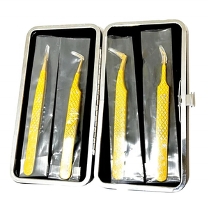 Juego de Pinzas para Pestañas Profesionales de Acero Inoxidable Duradero con Puntas Suaves en Estuche Negro para Uso Preciso en Cejas 10mm - Product Image 5