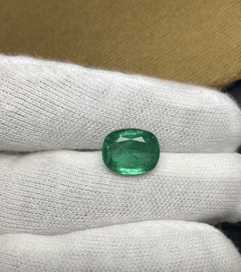 Esmeralda de Zambia de Alta Calidad, Corte Cojín, Gema Verde para Joyería, Precio al por Mayor - Product Image 2