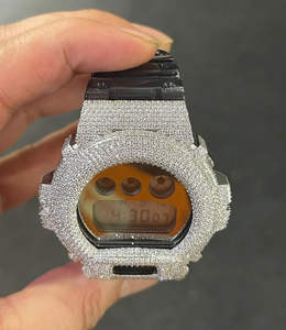 Reloj Unisex de Cuarzo con Diamantes Moissanite VVS1, Elegante Caja de Acero Inoxidable, Correa de Goma, Joyería Hip Hop - Product Image 4