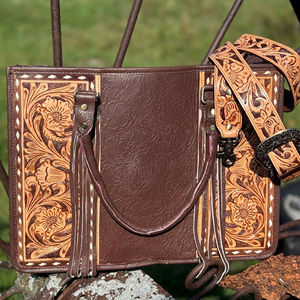 กระเป๋าโท้ทหนังแท้ลายดอกไม้แกะสลักด้วยมือ ปี 2026 สไตล์โบฮีเมียน วินเทจ น้ำหนักเบา สวยหรู เหมาะสำหรับพกพา - Product Image 1