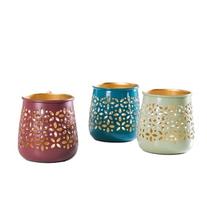 Portavelas de Hierro de Diseño Moderno con Patrones Florales Recortados en Morado, Azul y Verde para Decoración del Hogar - Product Image 5
