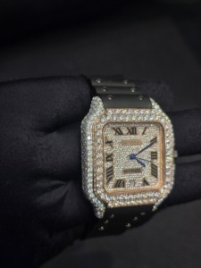 Montre carrée de luxe bicolore en acier inoxydable or rose, entièrement pavée de diamants Moissanite, cadran en cristal saphir, chiffres romains - Product Image 2