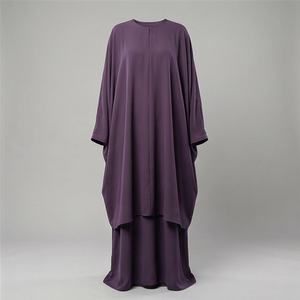 Abaya islamique droite à marque privée pour femmes, en polyester respirant et confortable, fabrication directe, vêtements modestes - Product Image 1