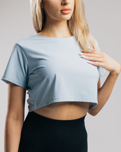 T-shirts courts pour femmes de qualité supérieure, col rond élégant, avec patchs et appliques, logo personnalisé, 100 % coton biologique - Product Image 4