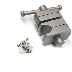 Pinces de table orthopédiques manuelles rotatives en acier inoxydable pour équipement de chirurgie anorectale, usage hospitalier, haute qualité, garantie 1 an - Product Image 2