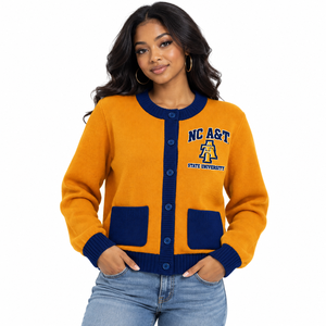 เสื้อคาร์ดิแกนถักแบบสั่งทำขายส่ง NC A&T State University  แบบติดกระดุม ปักลาย  สำหรับวิทยาลัย  พร้อมป้ายแบรนด์ส่วนตัว - Product Image 3