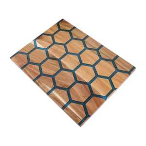 Planche à découper carrée en acacia avec résine époxy bleue, durable, résistante au lave-vaisselle, facile à nettoyer, épaisseur 2,0 cm - Product Image 3
