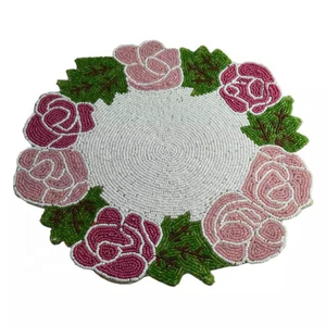 Napperon de table brodé personnalisable en verre coloré de haute qualité, motif floral fantaisie, écologique et fait main - Product Image 2